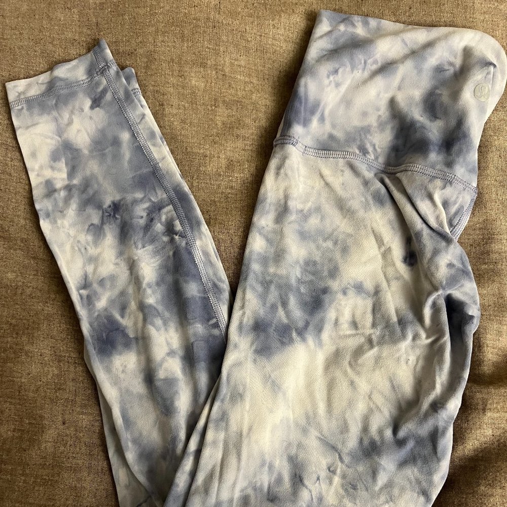 Lululemon align Size 4 "28" - Diamond Dye - Like New!